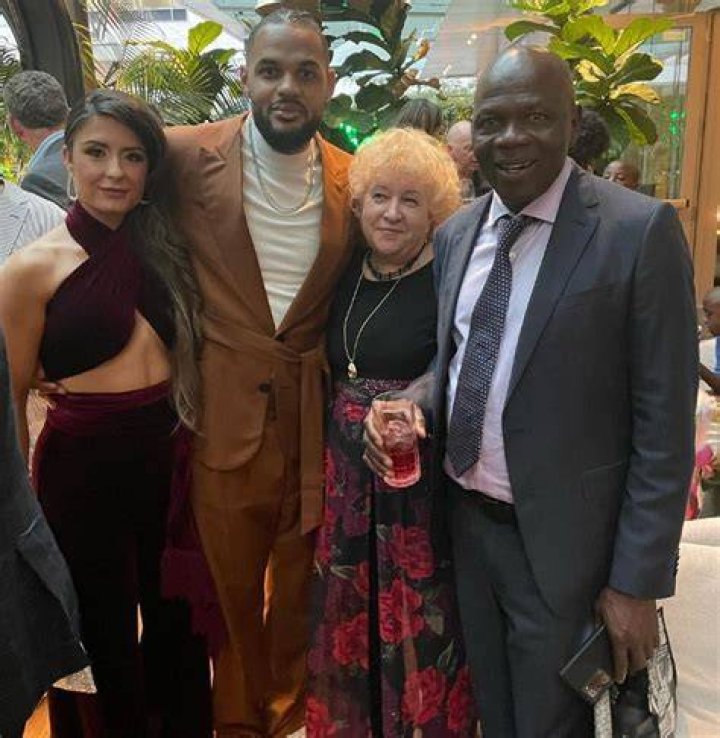 Akim Aliu Wife: Is He Married – Parents & Salary – Is He A John Doe In Chicago Blackhawks Case?