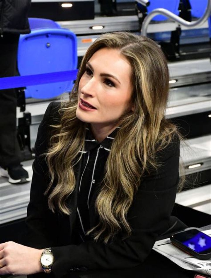 Alyssa Lang Bio, Age, Height, Family, Boyfriend, Kids, ESPN, Networth