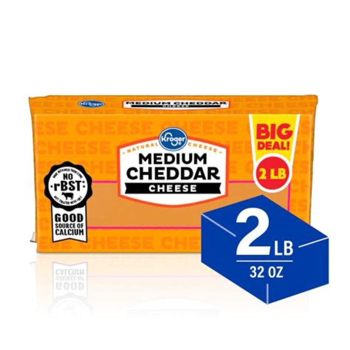 How many cups are in a 8 oz block of cheese