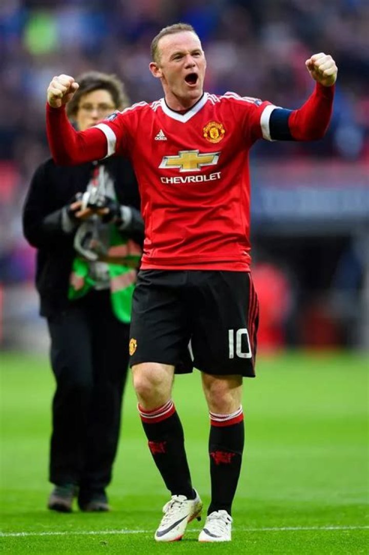How Much Money Does Kevin Rooney Make? Latest Kevin Rooney Net Worth Income Salary