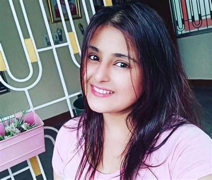 Kenisha Awasthi Height, Weight, Net Worth, Age, Birthday, Wikipedia, Who, Nationality, Biography