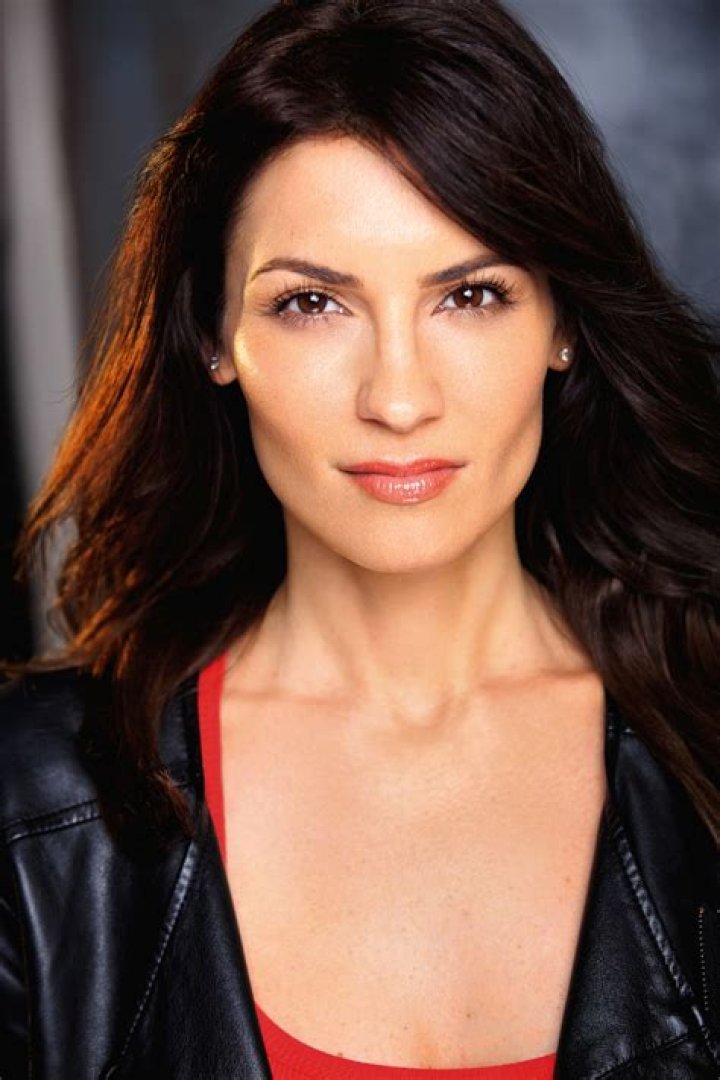 Leann Van Mol , Age, Wiki Biography oyfriend Net Worth & Instagram