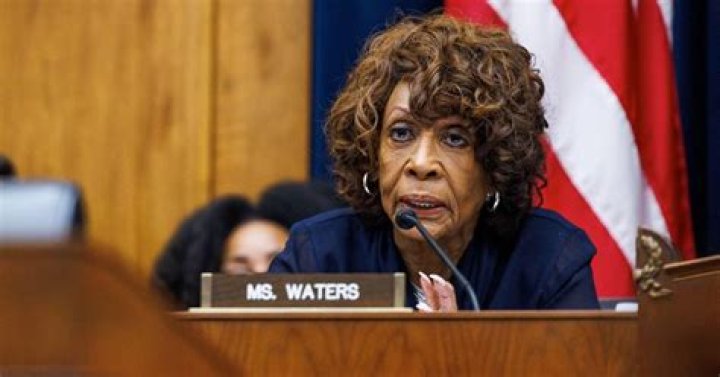 Maxine Waters’s Net Worth, Age, Height, Weight, Husband, Kids, Bio-Wiki