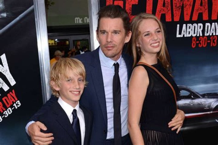 Maya Hawke Brother: Who Is Levon Roan Thurman-Hawke?