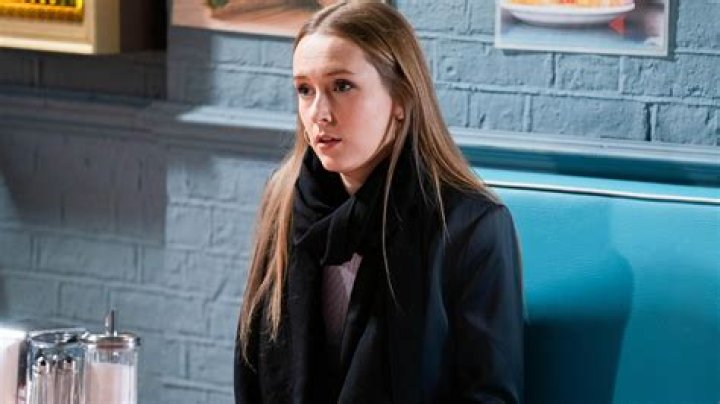 Renate Rose Deaf U – Instagram Age, Wiki, Biography: How Old Tall?