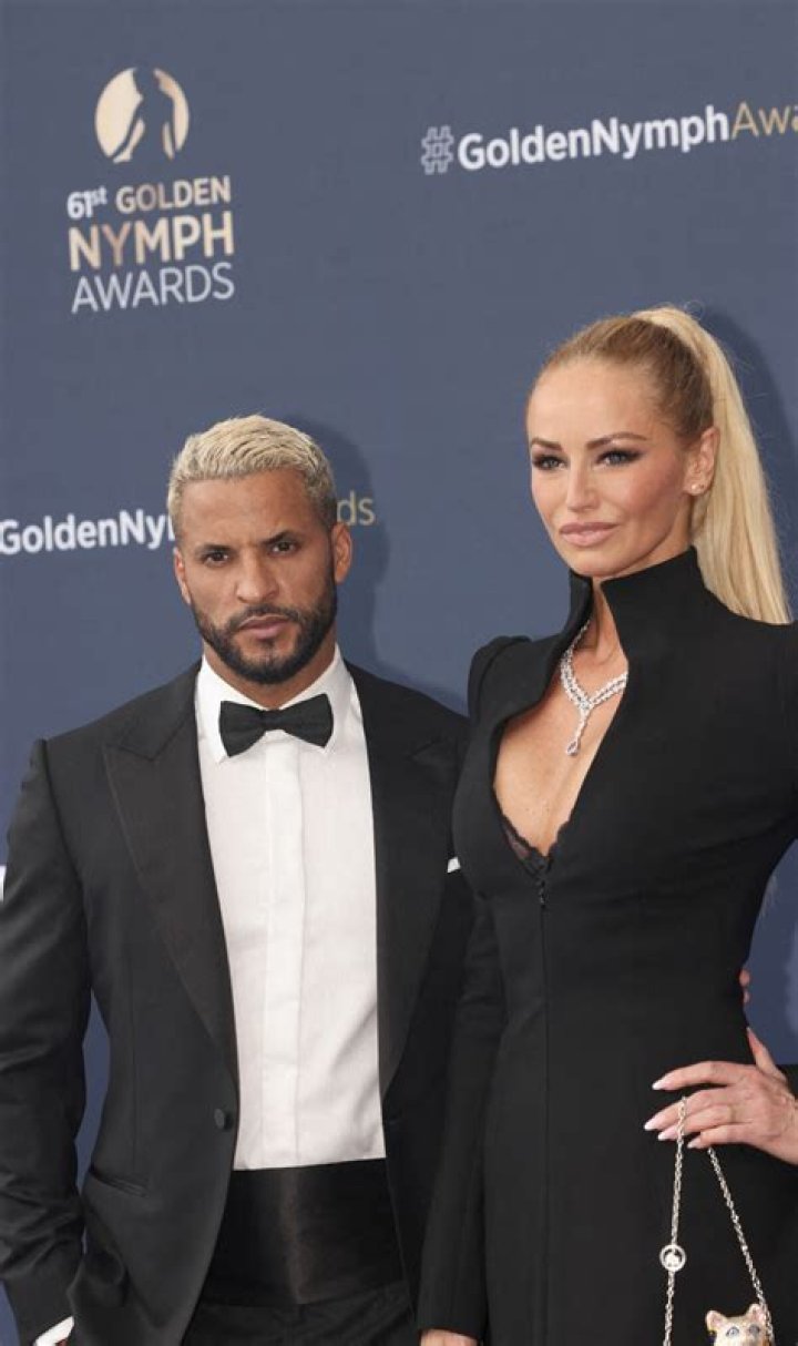 Ricky Whittle: Girlfriend, net worth, tattoos, smoking & body facts