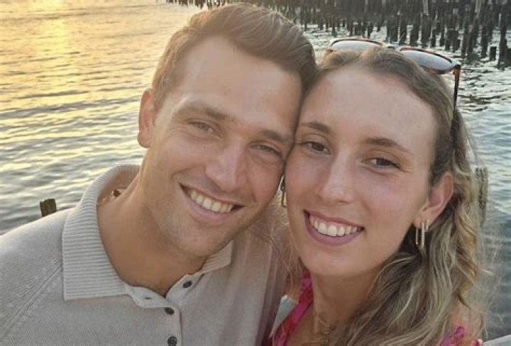 Tennis: Who Is Elise Mertens Boyfriend Robbe Ceyssens? Sponsor and Coach, Is She Married?